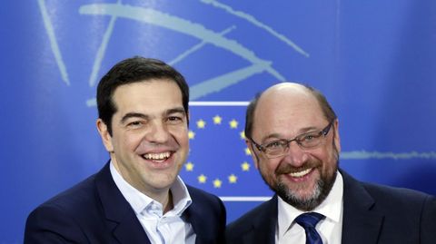 Tsipras, junto a Martin Schulz