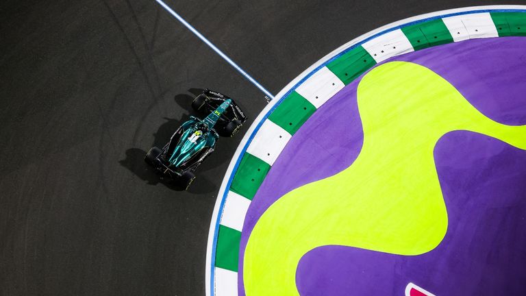 Fernando Alonso durante la sesión de clasificación del GP de Arabia Saudí F1 2025 en Jeddah