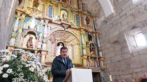 Restauración del retablo de la iglesia de Santa María de Macendo en Castrelo de Miño
