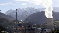 Vista de la central trmica de Soto de Ribera, de la empresa EDP, en las proximidades de Oviedo