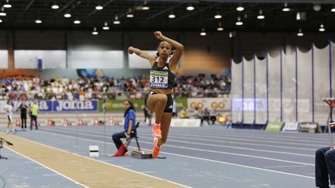 El Campeonato de España de Atletismo invade Ourense .Un espectacular ambiente rodeó a los primeros títulos absolutos de pista cubierta que se dirimieron en Galicia