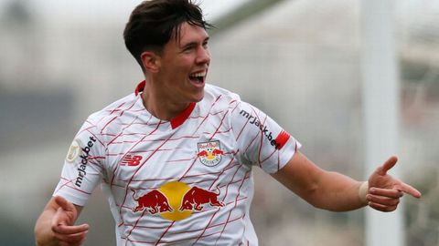 Thiago Borbas celebra un gol con�Red Bull Bragantino