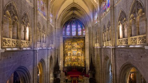 Vista de la nave central de la Catedral de Oviedo