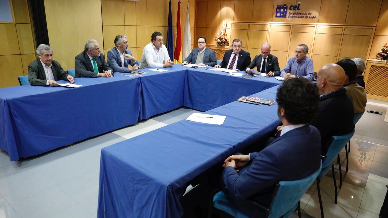 Las im�genes de una noche solidaria en Sarria