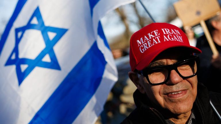 MAGA se rebela contra Trump en su red