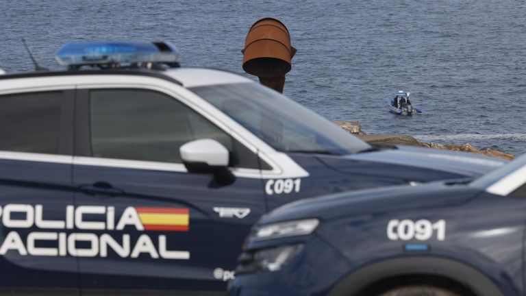 Aparece un cadáver a una milla de la torre de Hércules, en A Coruña