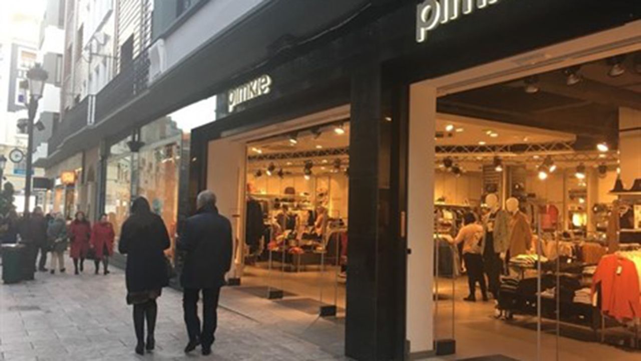 Pimkie cerrará su tienda del centro de Oviedo