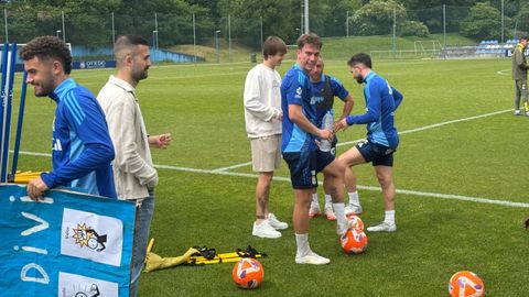 Yayo, junto a Cazorla, lex Cardero y Paulino, en El Requexn