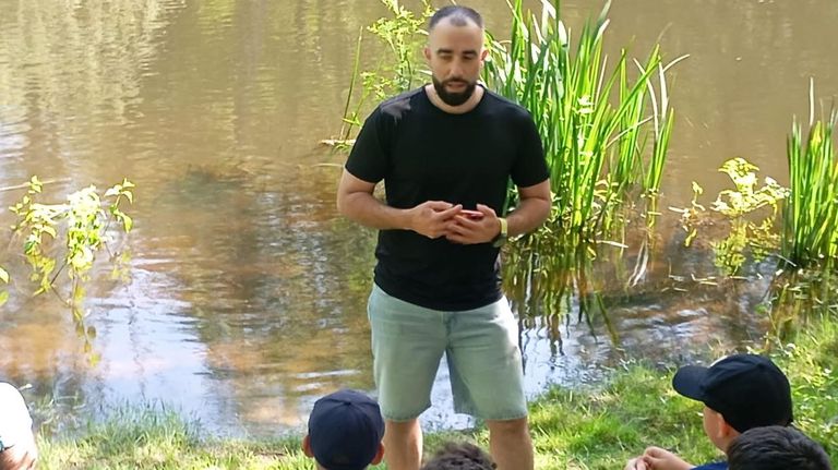 David Arcay, campeón del mundo de pesca con mosca: «A los niños les gusta pescar, pero es un deporte que se transmite de generación en generación»