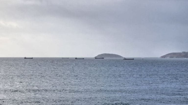 Nueve mercantes, al amparo de las islas Ons y Cíes