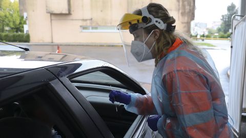 Pruebas del covid en el hospital clínico de Santiago