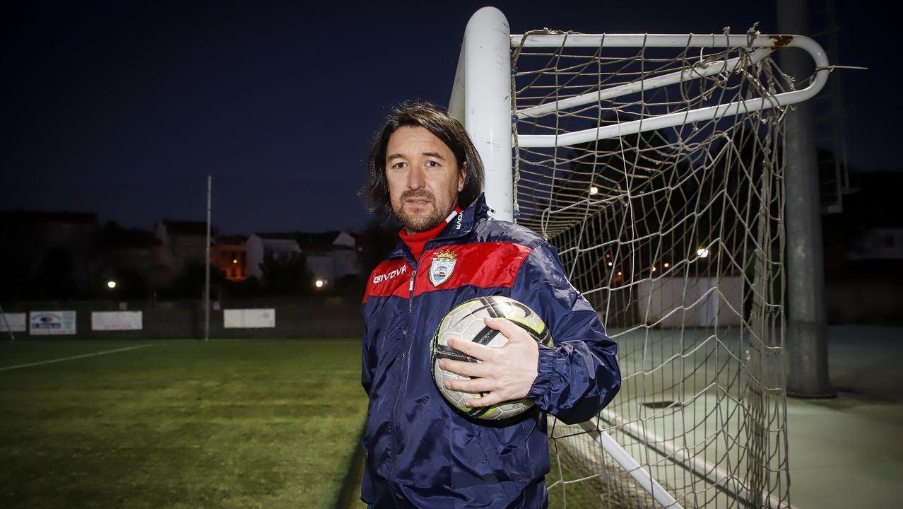 Las mejores im�genes del primer partido de Secho como t�cnico de Noia