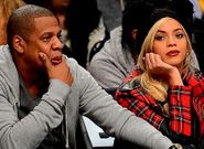 Beyonc y Jay Z suman una fortuna personal de mil millones de dolares (un billn de dlares), que son unos 750 millones de euros.