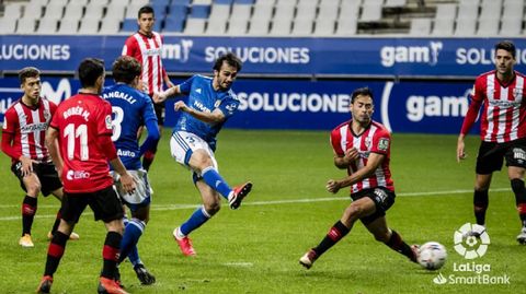 Arribas marcando el gol que despus fue anulado