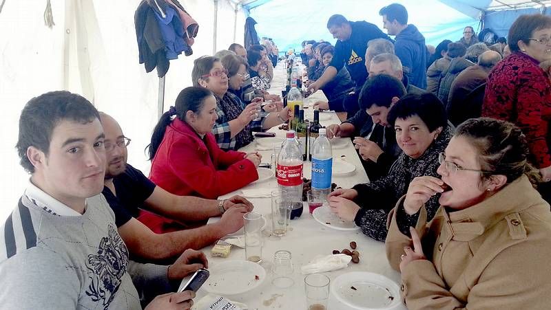 ...La gala de la Cruz Roja congreg� a m�s de cuatrocientas personas