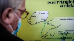 Mapa que muestra la ruta entre un puerto francés e Irlanda del Norte