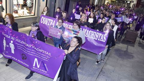 Imagen de una movilización nocturna contra la violencia machista en Galicia
