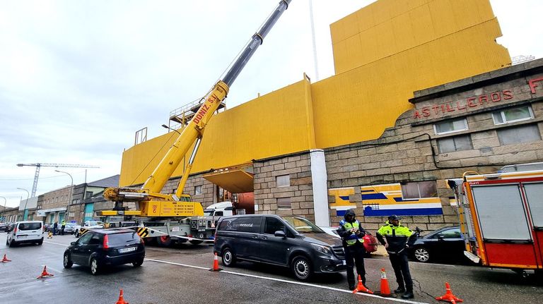 Tres jefes de los astilleros Cardama afrontan tres años de cárcel por la muerte de un obrero auxiliar aplastado por una pieza de siete toneladas