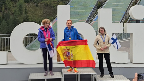 Josefina Collado, medalla de oro en el Mundial de Marcha N�rdica