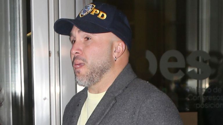 Kiko Rivera y su novia Lola se rebelan ante las críticas en redes sociales