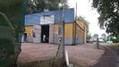 La Guardia Civil y la Polica Nacional acuden a un taller clandestino de Lugo para investigar si unos okupas poseen coches robados