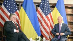 Poroshenko y Biden, durante un encuentro en el 2015