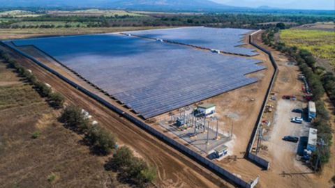 Planta solar de Isotron en El Salvador