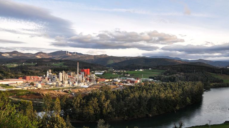 Fábrica de Ence en Navia