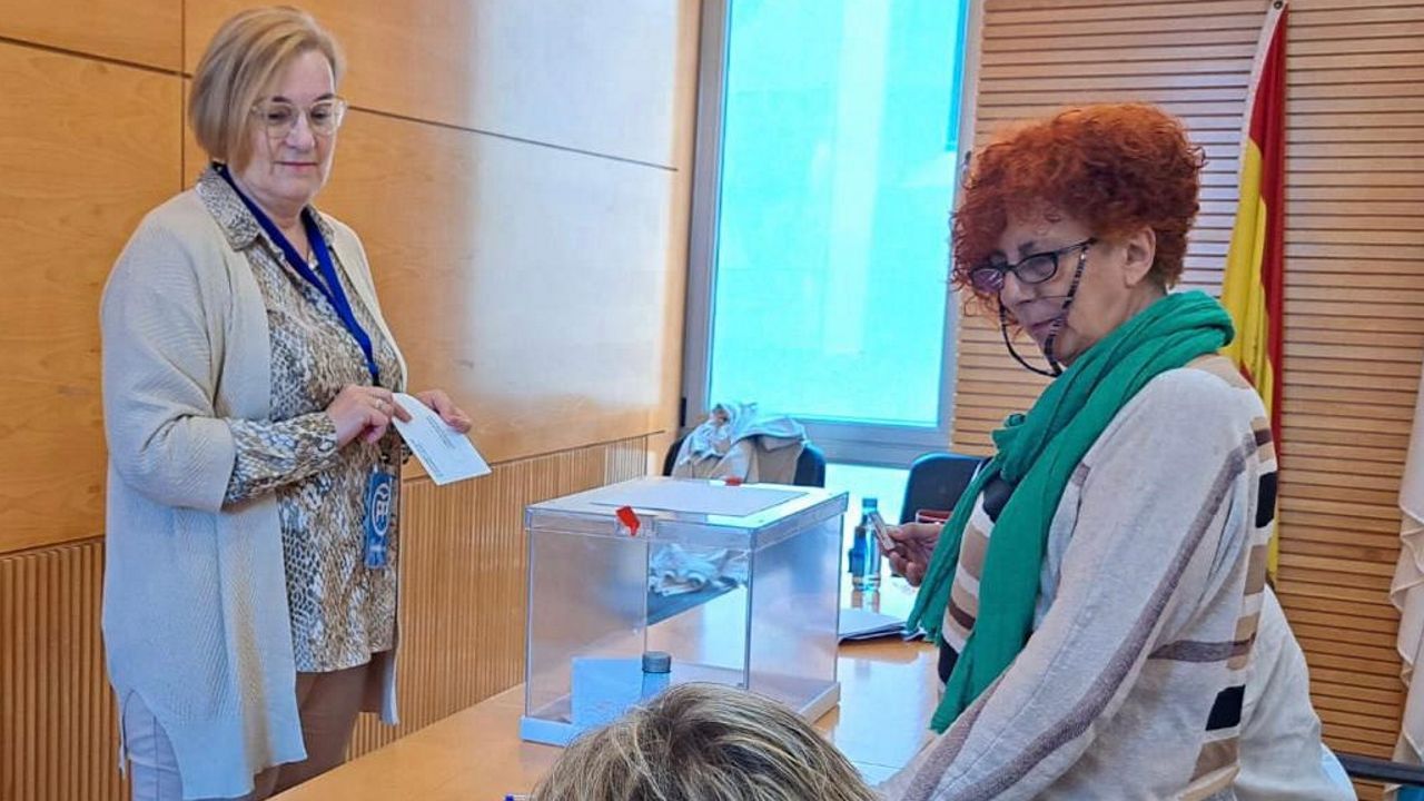 Los grupos de Muros se dan un tiempo para reflexionar antes de mover ficha