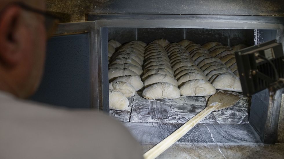 Los tubos met�licos que sobresalen de las g�rgolas del Hostal�dos Reis Cat�licos, tras las obras de reforma.Pan de Cea