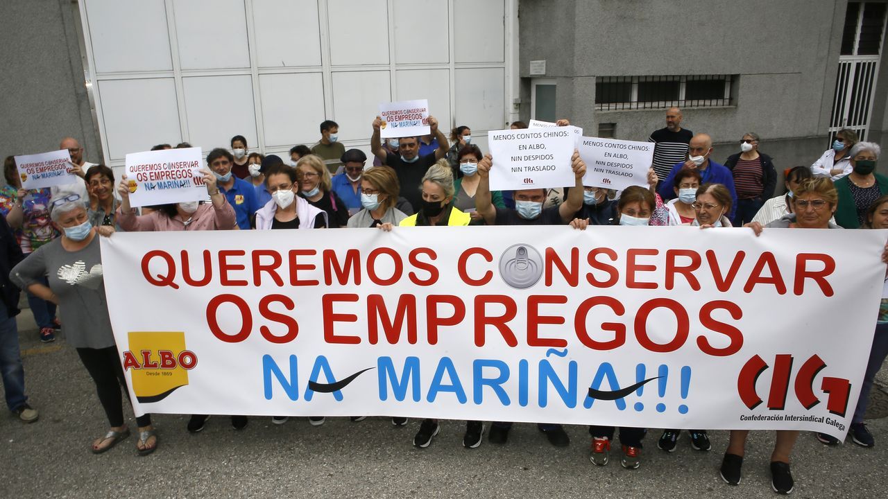 Manifestación de las trabajadoras de Albo en Viveiro