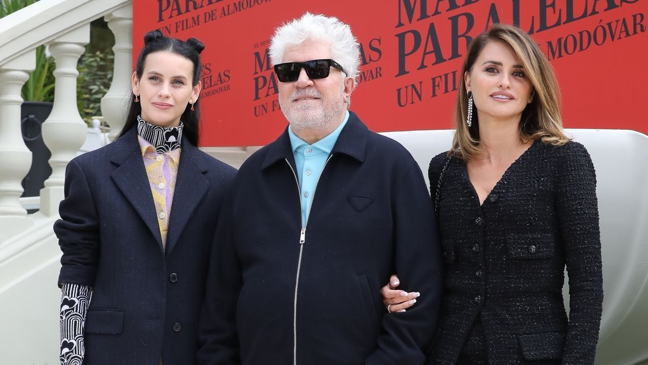 Vivir y trabajar entre flores.Imagen de la pel�cula Blancanieves de 1937