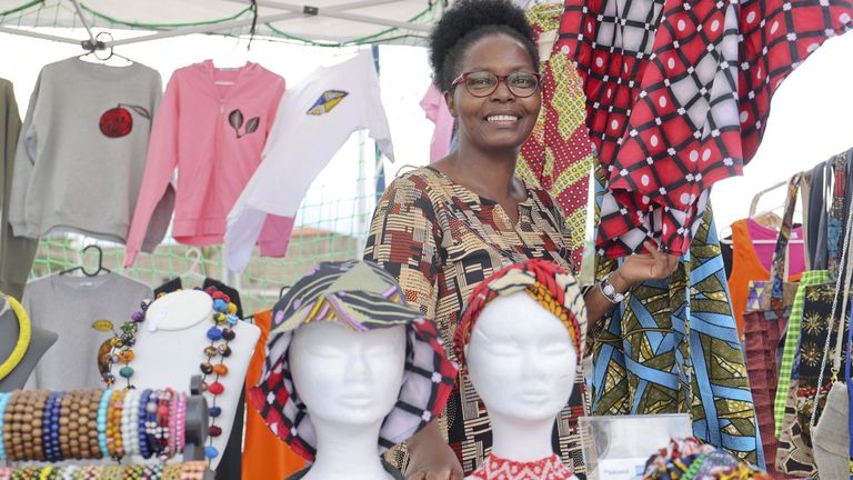 Berta, artesana de Ruanda