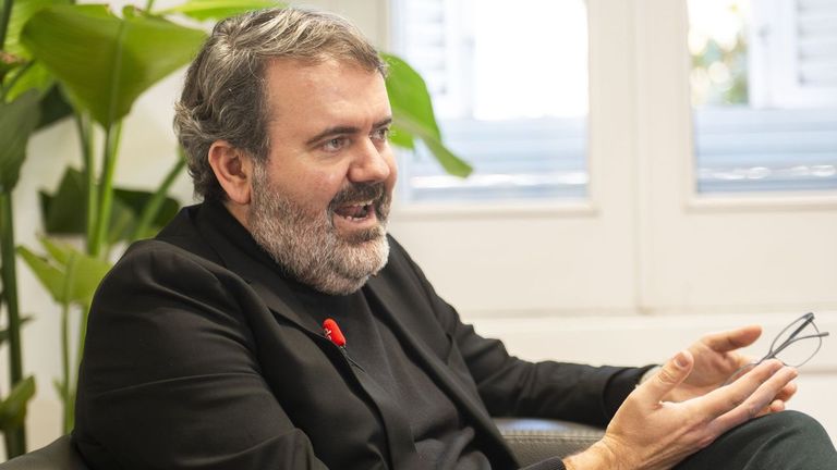 Sumar relanza el plan para adelantar el voto a los 16 años