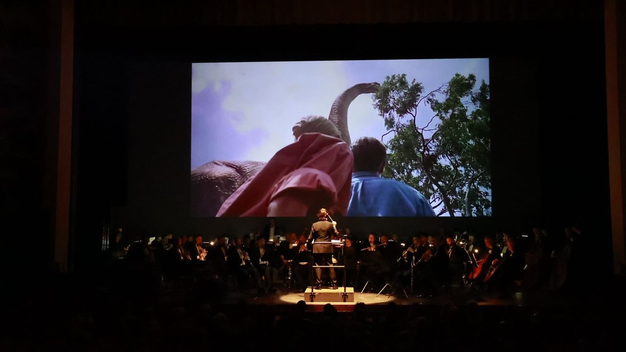 Concierto de la banda municipal en el Col�n de A Coru�a