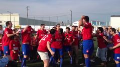 El equpo celebra la permanencia en Tercera