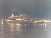 El �Oriana�, entrando en el puerto de A Coru�a
