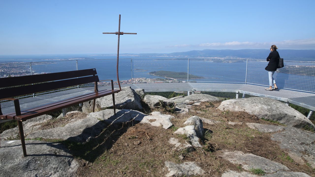 Reforma del entorno del pazo de Quintns, en Sanxenxo.Pena Castrela, en Friol