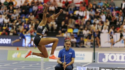 El Campeonato de España de Atletismo invade Ourense .Un espectacular ambiente rodeó a los primeros títulos absolutos de pista cubierta que se dirimieron en Galicia