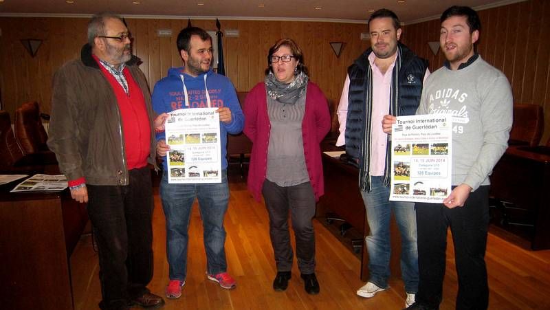 El torneo internacional en el que jugar� un equipo de Sarria fue presentado en el Concello