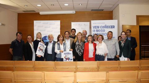 Parte de la Federación de Comercio de Ourense, durante la presentación de otra de las campañas que realizaron con el fin de impulsar la venta local