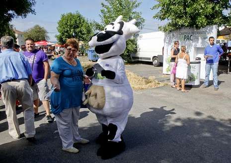 La campa�a de Uni�ns Agrarias recal� ayer en Monforte.