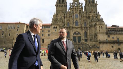 Los presidentes Alfonso Rueda y Adrián Barbón, en Santiago