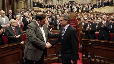 Artur Mas y Oriol Junqueras, en el Parlamento de Cataluña, en el 2016