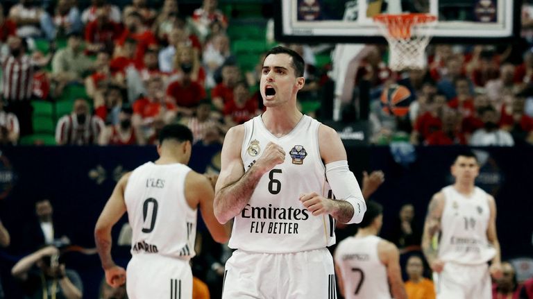 El Real Madrid apea al Valencia (90-105) y se jugará la Euroliga con el Olimpiakós, que ganó al Fenerbahçe (79-61)