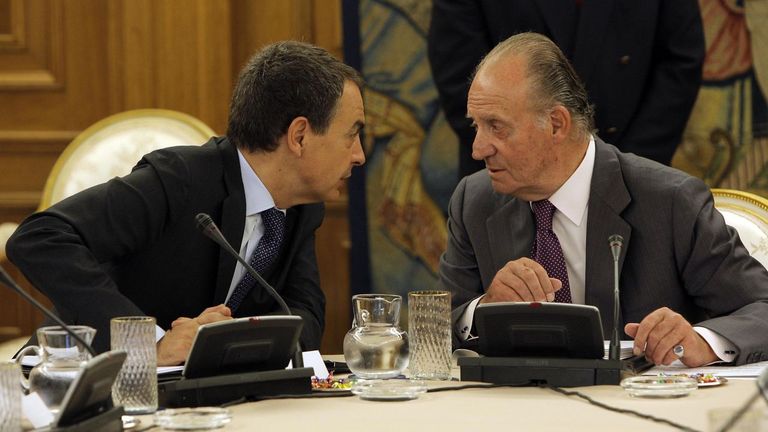 El expresidente Zapatero asegura que el rey Juan Carlos «ayudó mucho en el  diálogo con ETA»