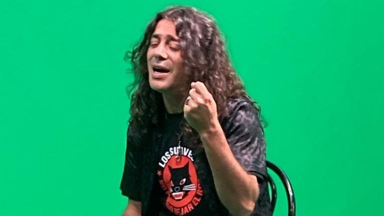 Javi, en un momento de la grabación del vídeo de la versión de "Pardao"