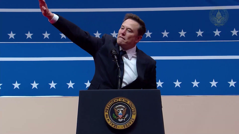 El pol�mico gesto de Elon Musk que muchos comparan con el saludo nazi