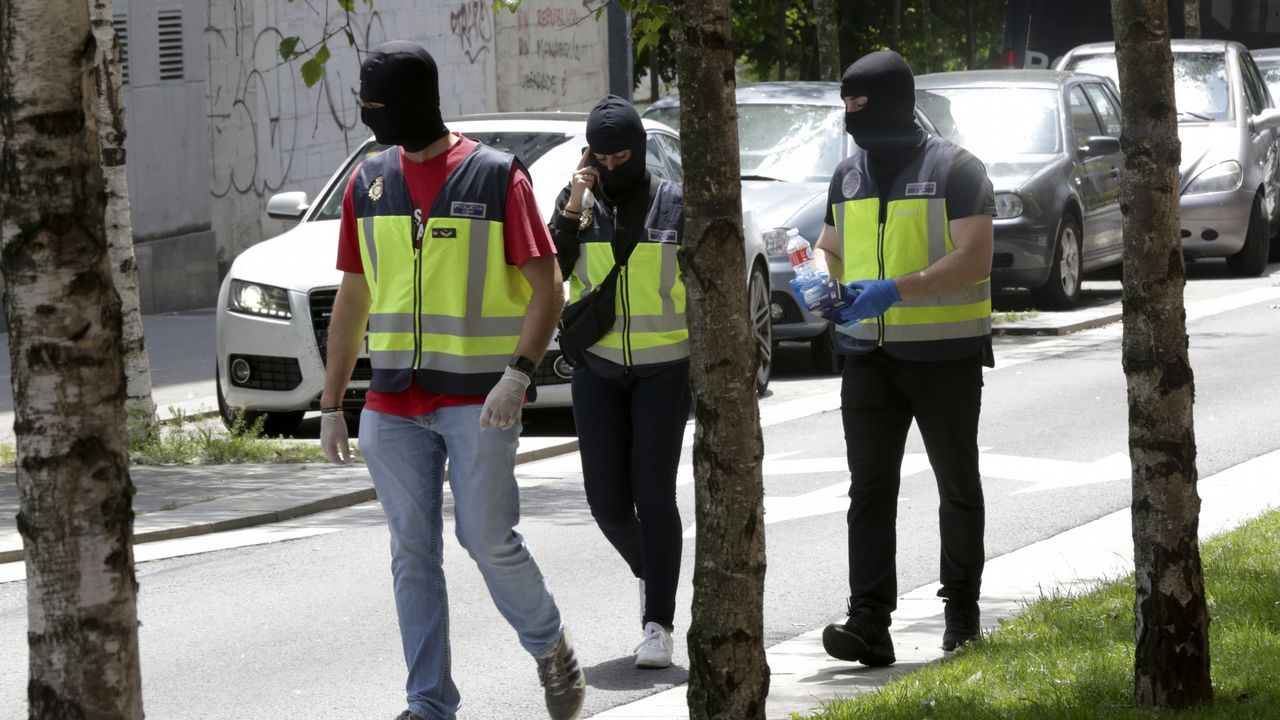 El SUP denuncia riesgo de los policías nacionales por desabastecimiento de  chalecos antibala