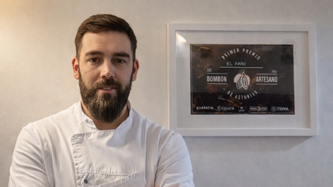 Daniel Vior, ganador del t�tulo El Mejor Bomb�n Artesano de Asturias